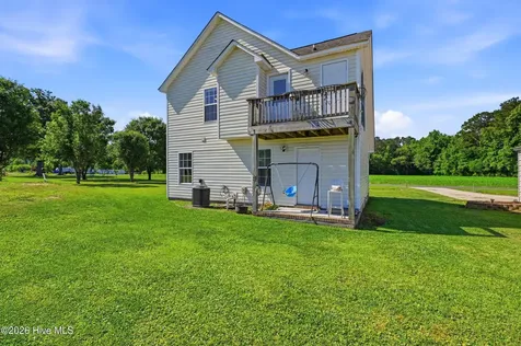 380 Swinson Road Maple Hill NC 28454