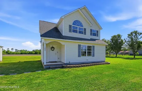 380 Swinson Road Maple Hill NC 28454