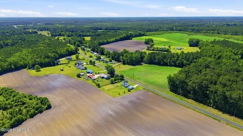 380 Swinson Road Maple Hill NC 28454