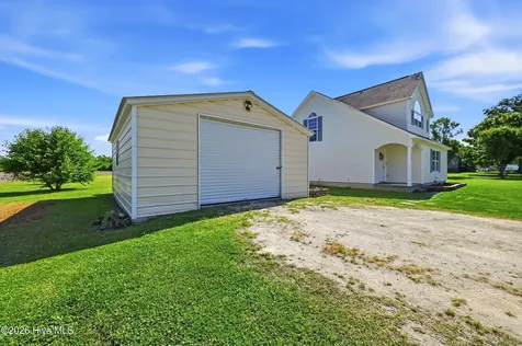 380 Swinson Road Maple Hill NC 28454