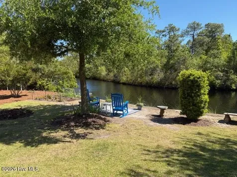 4221 Skeffington Court Southport NC 28461