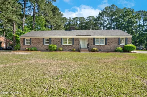 3304 Hawthorne Road Rocky Mount NC 27804