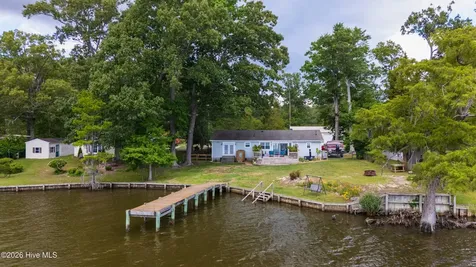150 Pine Street Hertford NC 27944