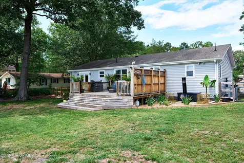 150 Pine Street Hertford NC 27944