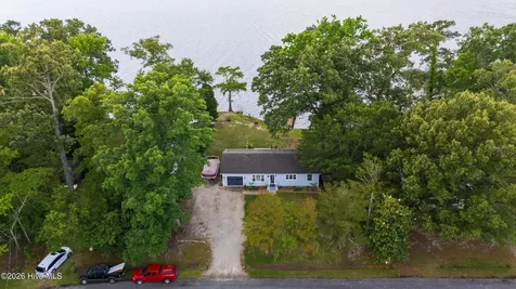 150 Pine Street Hertford NC 27944
