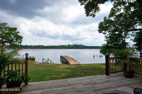 150 Pine Street Hertford NC 27944