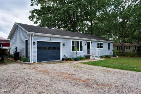 150 Pine Street Hertford NC 27944