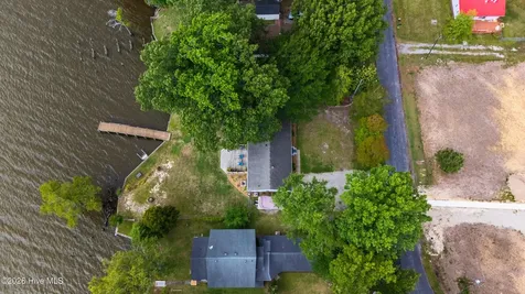 150 Pine Street Hertford NC 27944