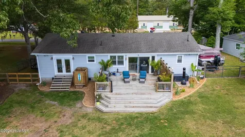 150 Pine Street Hertford NC 27944