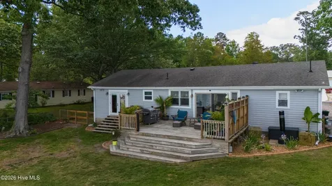 150 Pine Street Hertford NC 27944