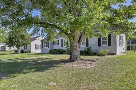 118 Queens Road Jacksonville NC 28540