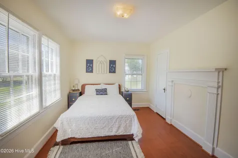 302 S Poplar Street Hobgood NC 27843