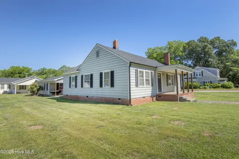 302 S Poplar Street Hobgood NC 27843