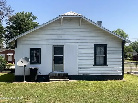 702 W Walnut Street Goldsboro NC 27530