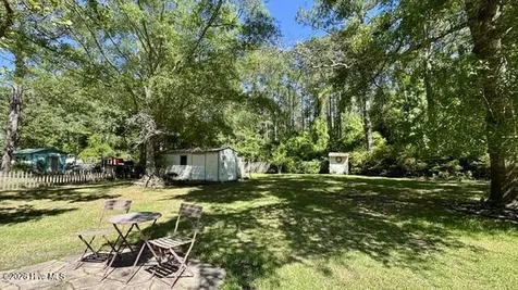 648 Old Church Road Swansboro NC 28584