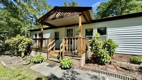 648 Old Church Road Swansboro NC 28584