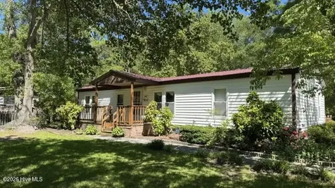 648 Old Church Road Swansboro NC 28584