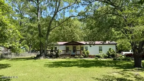 648 Old Church Road Swansboro NC 28584