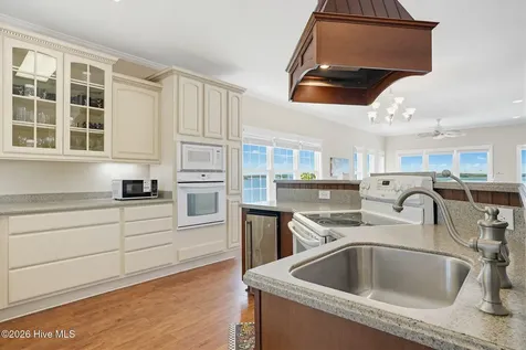 203 Riverside Drive Sneads Ferry NC 28460