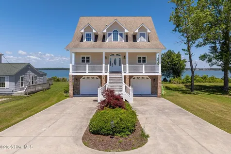 203 Riverside Drive Sneads Ferry NC 28460