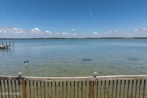 203 Riverside Drive Sneads Ferry NC 28460