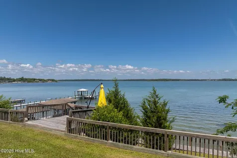 203 Riverside Drive Sneads Ferry NC 28460