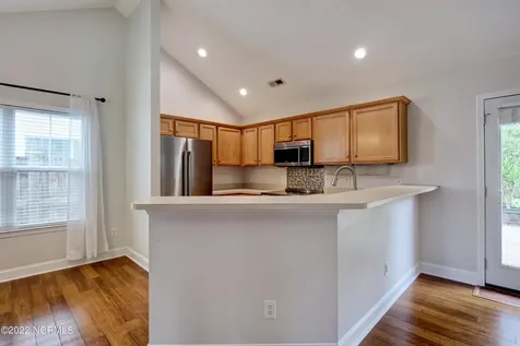 611 Catamaran Drive Wilmington NC 28412