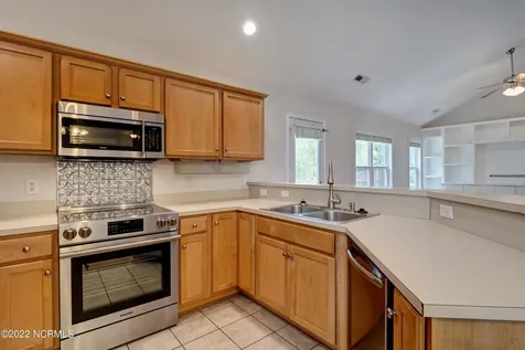 611 Catamaran Drive Wilmington NC 28412
