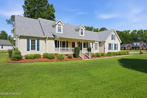 3190 Fox Run Circle Kinston NC 28504