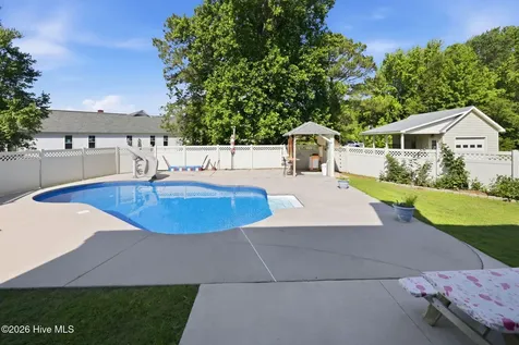 3190 Fox Run Circle Kinston NC 28504