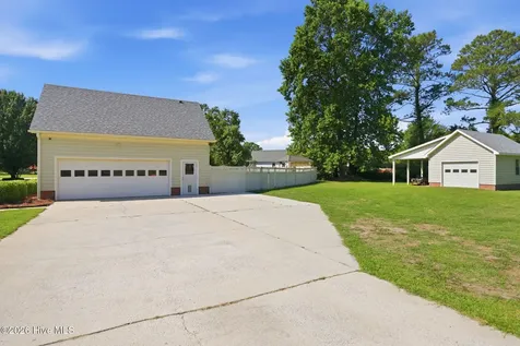 3190 Fox Run Circle Kinston NC 28504