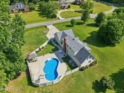 3190 Fox Run Circle Kinston NC 28504