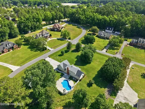 3190 Fox Run Circle Kinston NC 28504