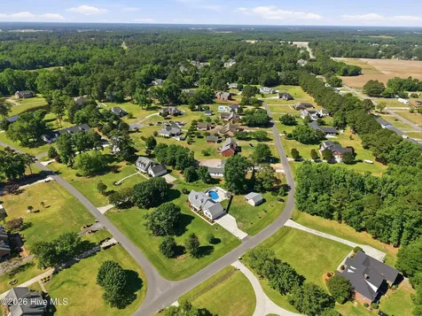 3190 Fox Run Circle Kinston NC 28504