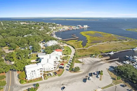 971 Softwind Way Southport NC 28461