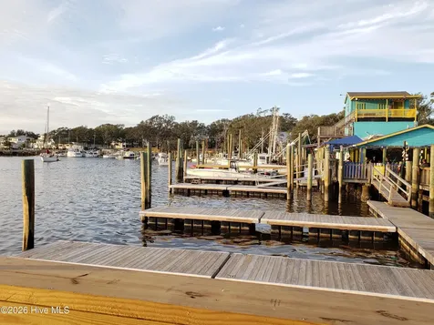 971 Softwind Way Southport NC 28461