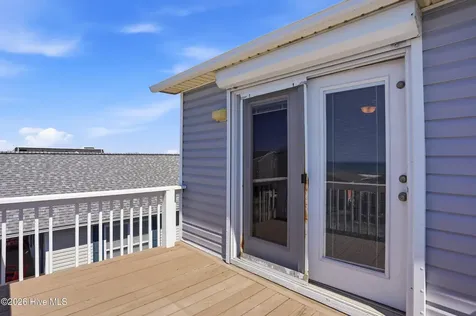 2704 W Beach Drive Oak Island NC 28465