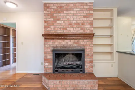 814 S Yaupon Terrace Morehead City NC 28557