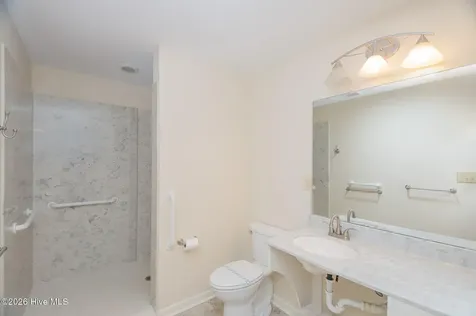 814 S Yaupon Terrace Morehead City NC 28557