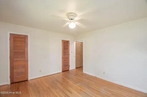 814 S Yaupon Terrace Morehead City NC 28557