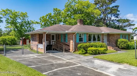 814 S Yaupon Terrace Morehead City NC 28557