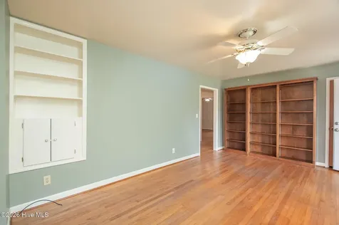 814 S Yaupon Terrace Morehead City NC 28557