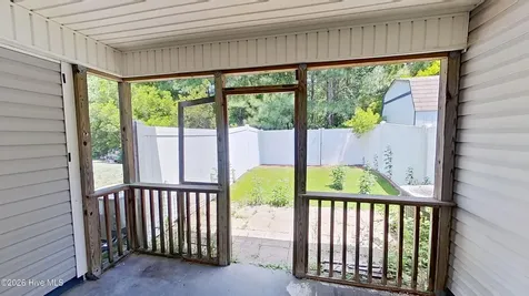 102 Springwood Drive Jacksonville NC 28546