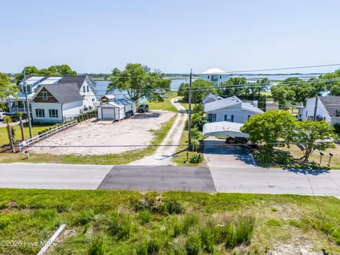 277 Little Kinston Road Surf City NC 28445