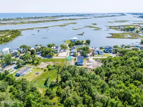 277 Little Kinston Road Surf City NC 28445