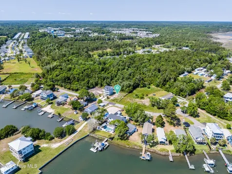 277 Little Kinston Road Surf City NC 28445