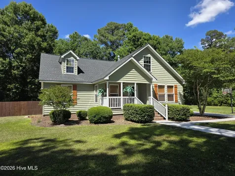 116 Schley Avenue Lake Waccamaw NC 28450