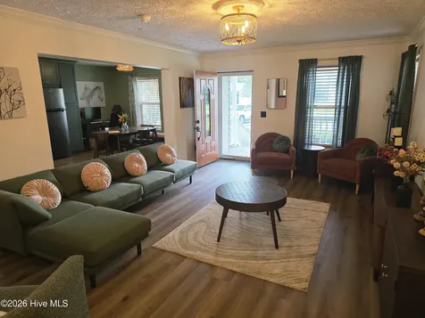 116 Schley Avenue Lake Waccamaw NC 28450