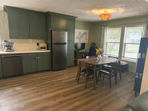 116 Schley Avenue Lake Waccamaw NC 28450