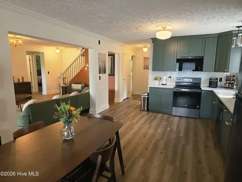 116 Schley Avenue Lake Waccamaw NC 28450